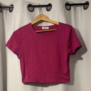 Aritzia Babaton Fuchsia Crop Top